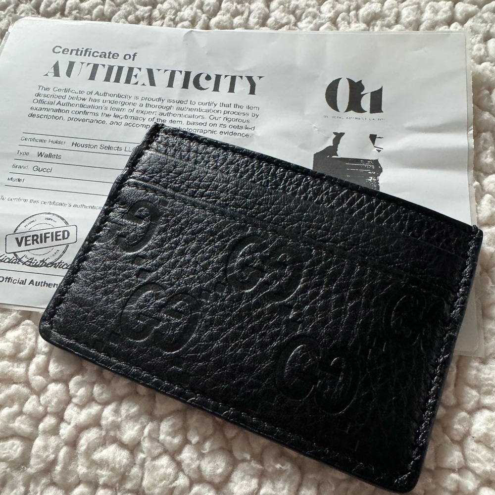 Gucci GG Emblem Card Base NEW, black with COA